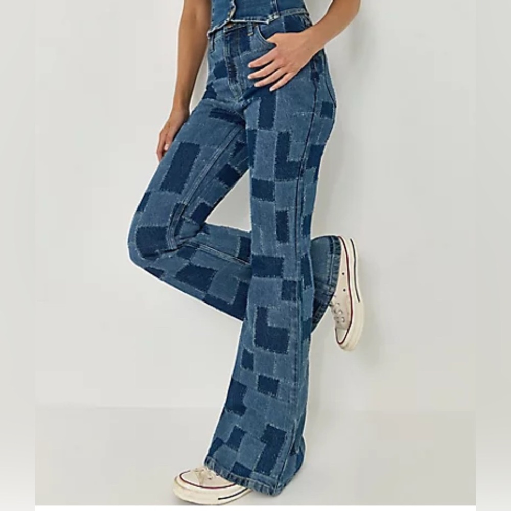 Free People Lee High-Rise Flare Jeans. NWT. Traveling pant - Picture 2 of 6
